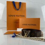 LOUIS VUITTON Ceinture LV Initiales 40 mm Réversible