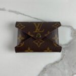 LOUIS VUITTON Pochette Kirigami