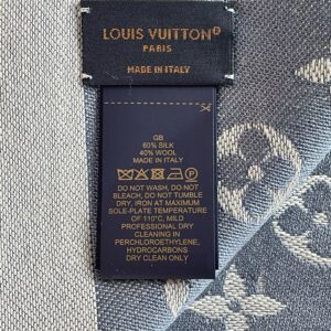 Authentic LOUIS VUITTON Taiga rama Brassle Loop it 21 M6780D Bracelet  #260-0