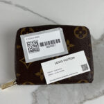 LOUIS VUITTON Zippy Wallet