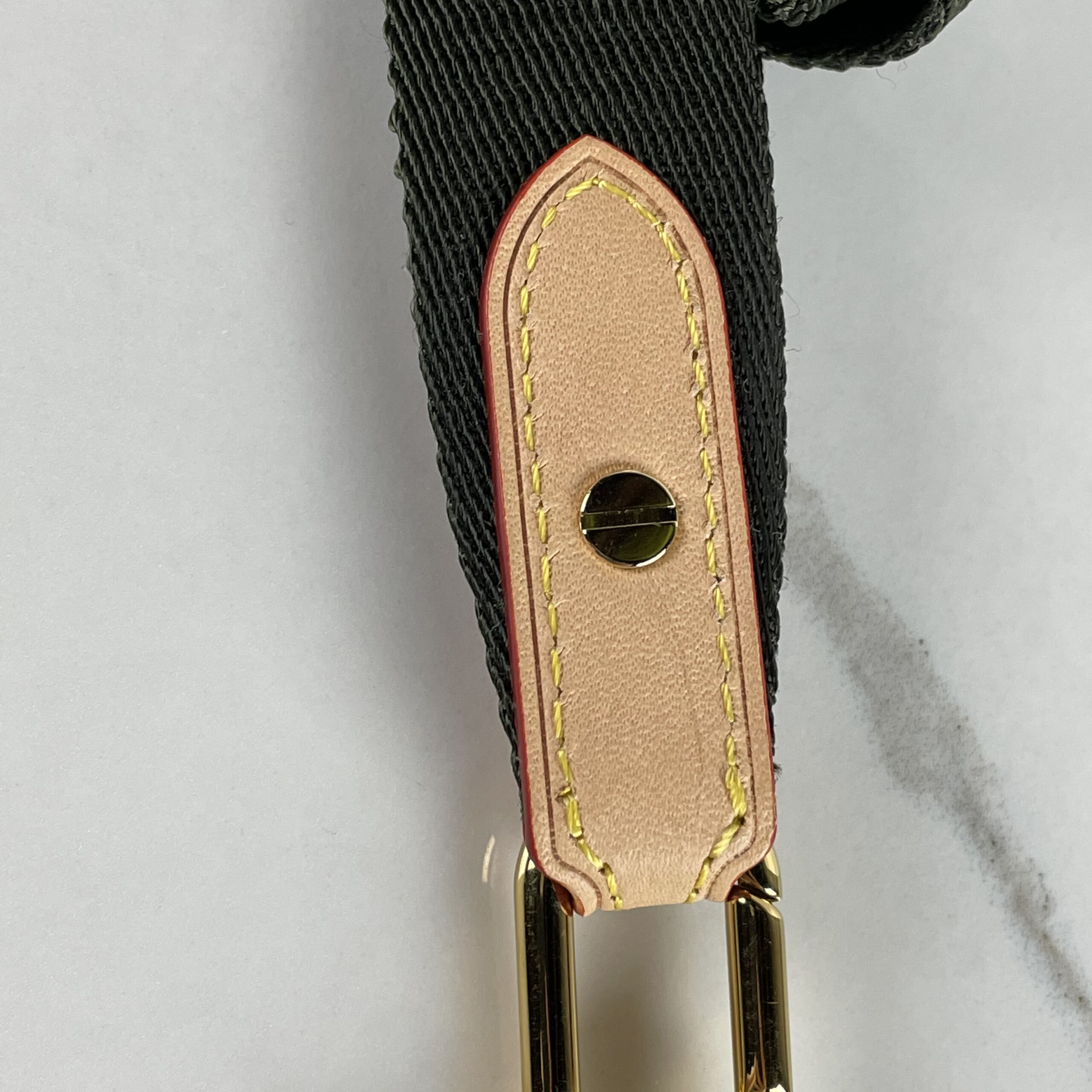 Louis Vuitton Monogram Empreinte Multipochette Lanyard Key Holder (SHG –  LuxeDH