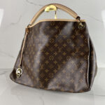 LOUIS VUITTON Artsy Bag MM