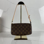 LOUIS VUITTON Pochette Accessoires NM