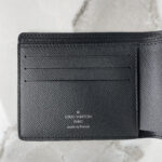 LOUIS VUITTON Multiple Wallet