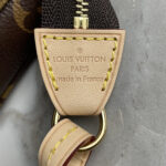 LOUIS VUITTON Pochette Accessoires NM