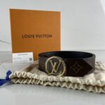 LOUIS VUITTON Ceinture LV Circle 35 mm Réversible