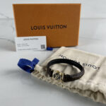 LOUIS VUITTON Bracelet LV Clic It