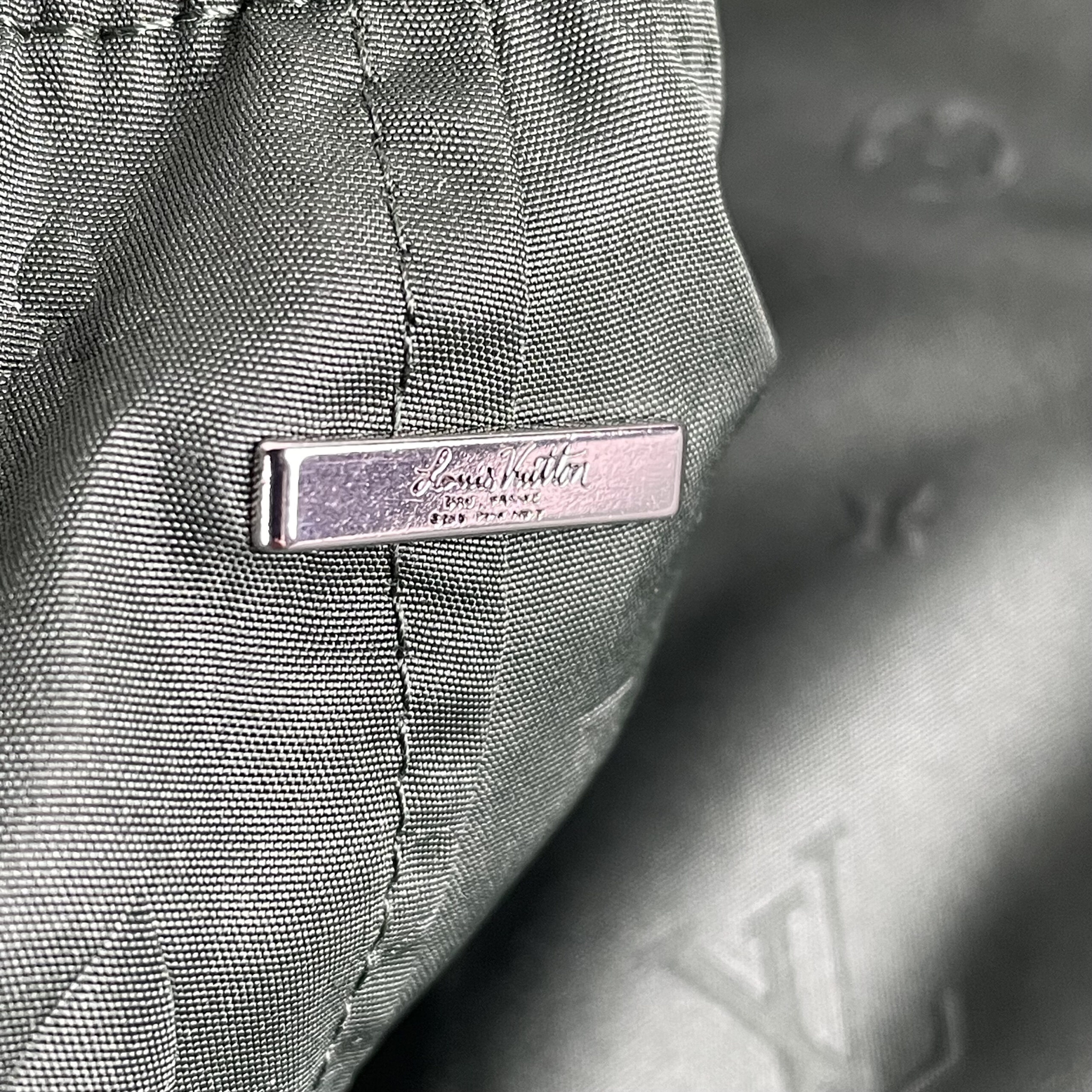 Louis Vuitton Lvse Signature Swim Board Shorts, Green, Xs