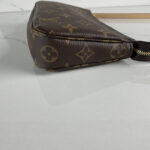 LOUIS VUITTON Pochette Accessoires NM