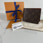 LOUIS VUITTON Multiple Wallet