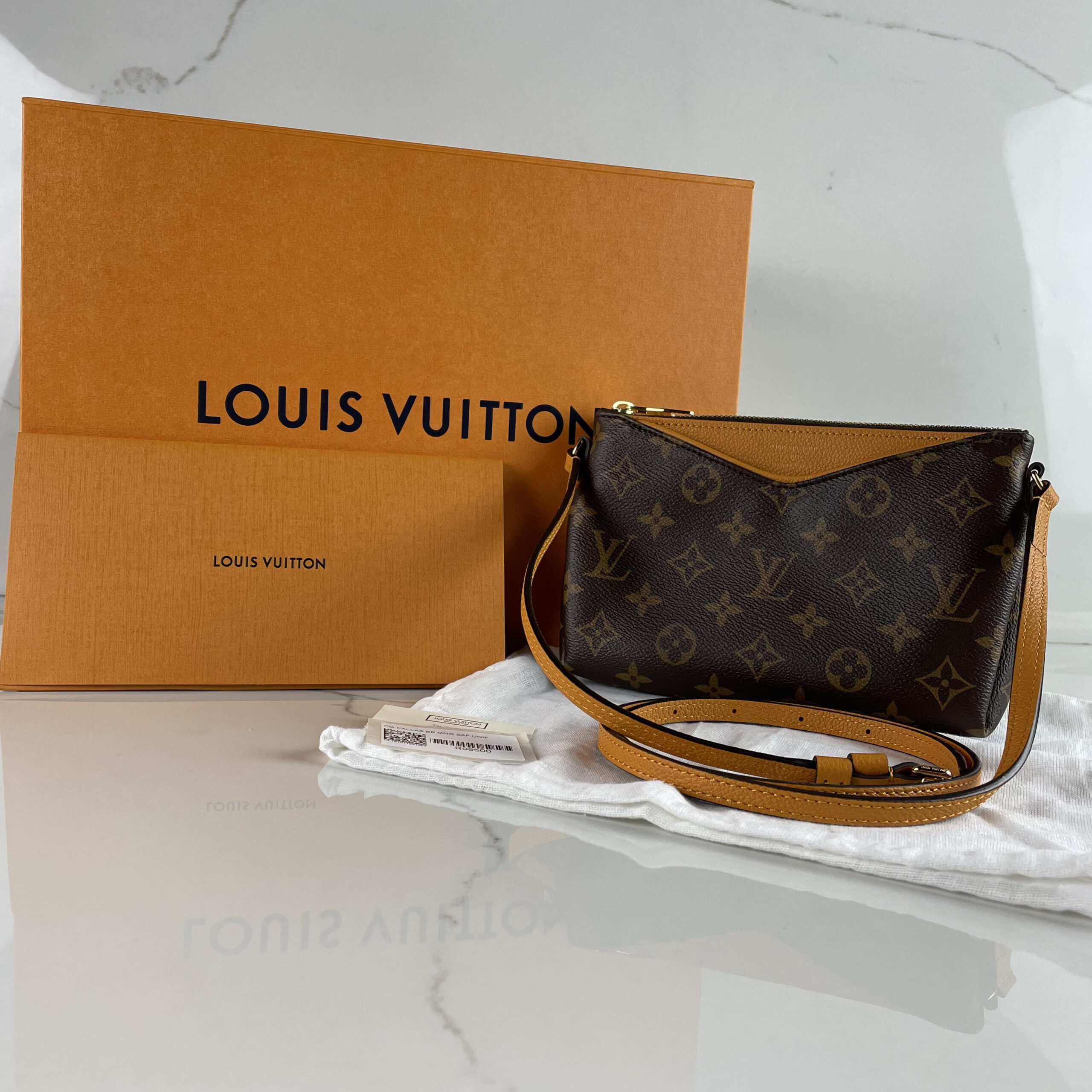 Louis Vuitton Pallas Pochette