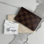 LOUIS VUITTON Simple Card Holder