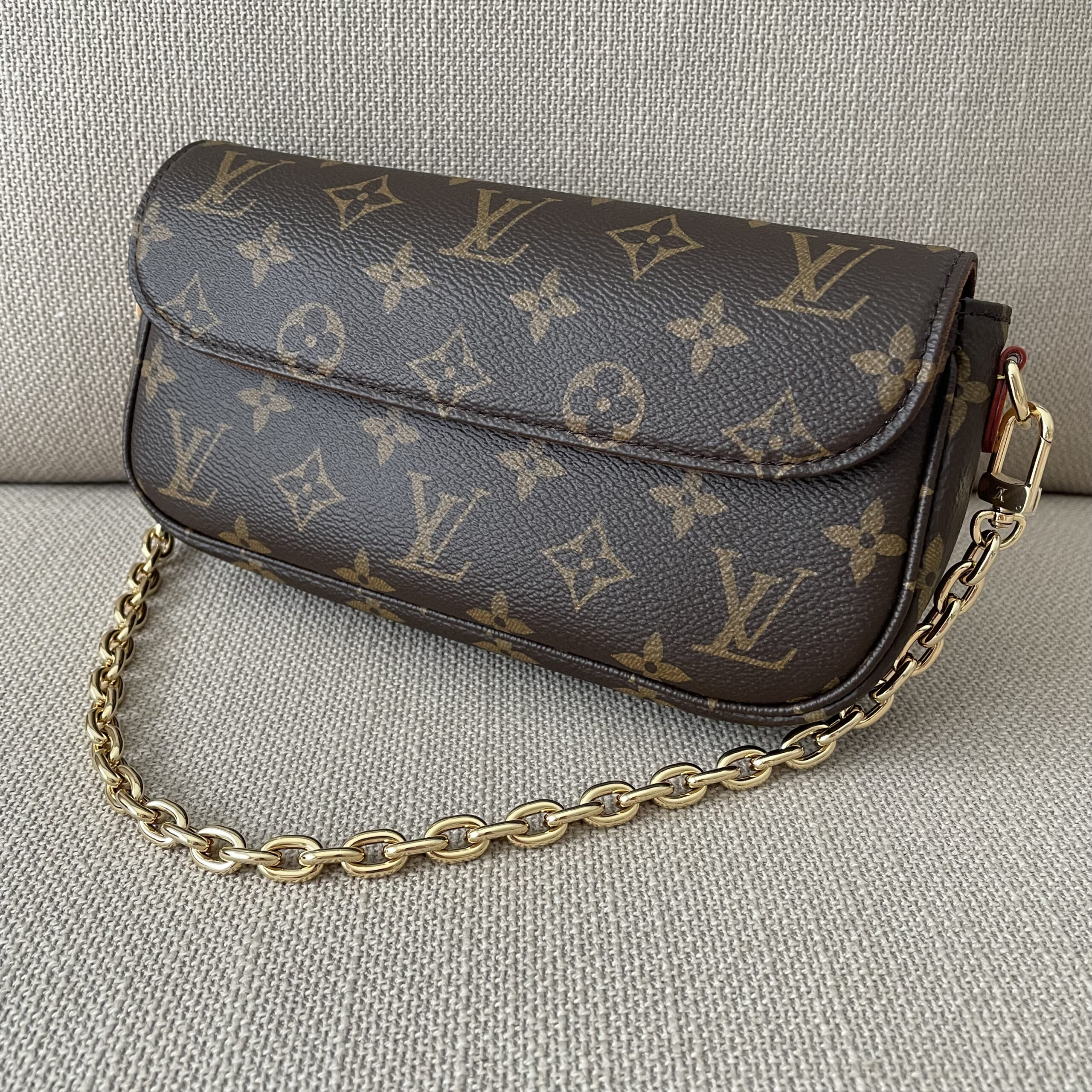 Lv Wallet On chain Ivy in 2023  Louis bag, Lv wallet on chain