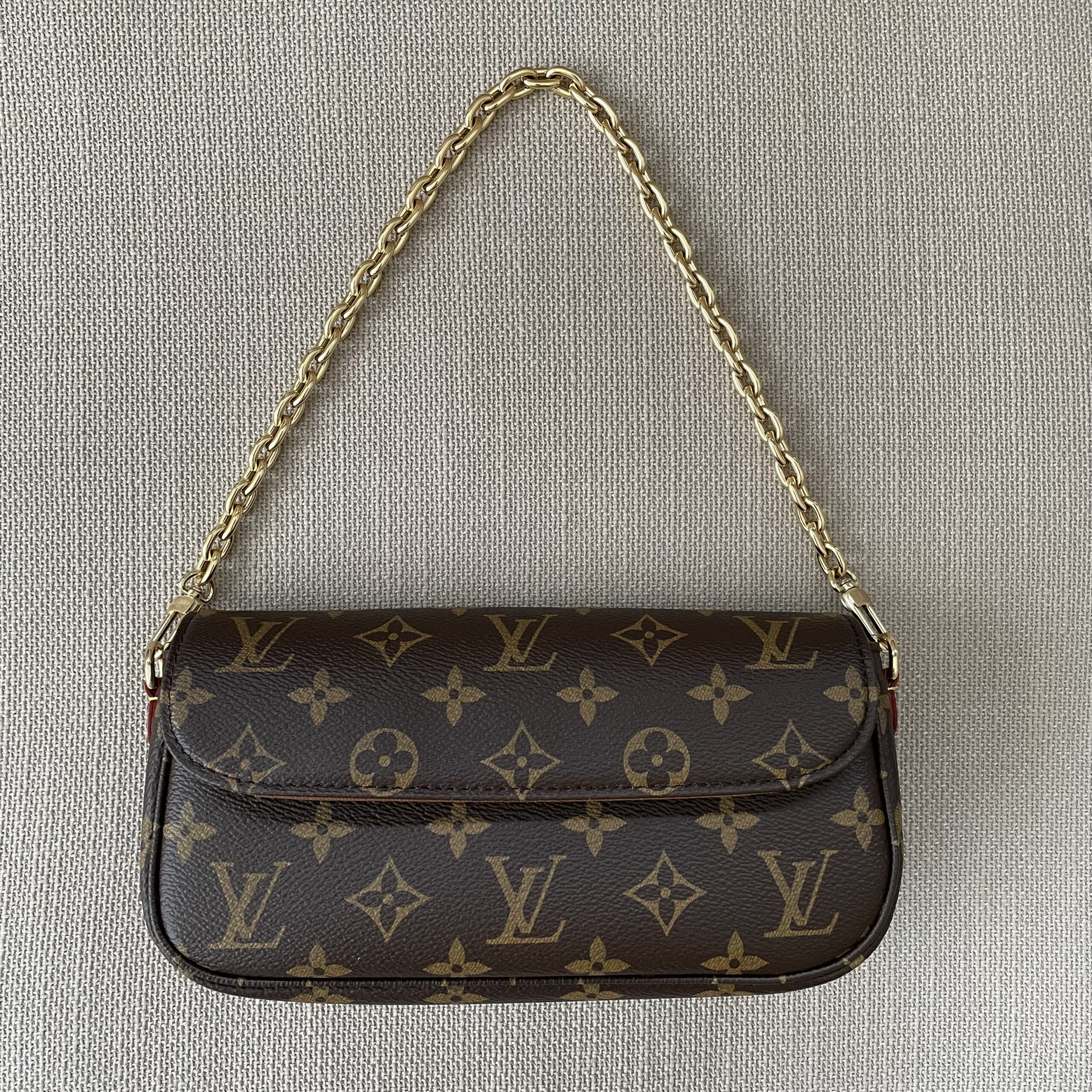 THE MOST ANNOYING PART OF IT  LV IVY WALLET ON CHAIN REVIEW  YouTube
