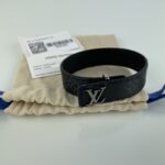 LOUIS VUITTON Bracelet LV Slim