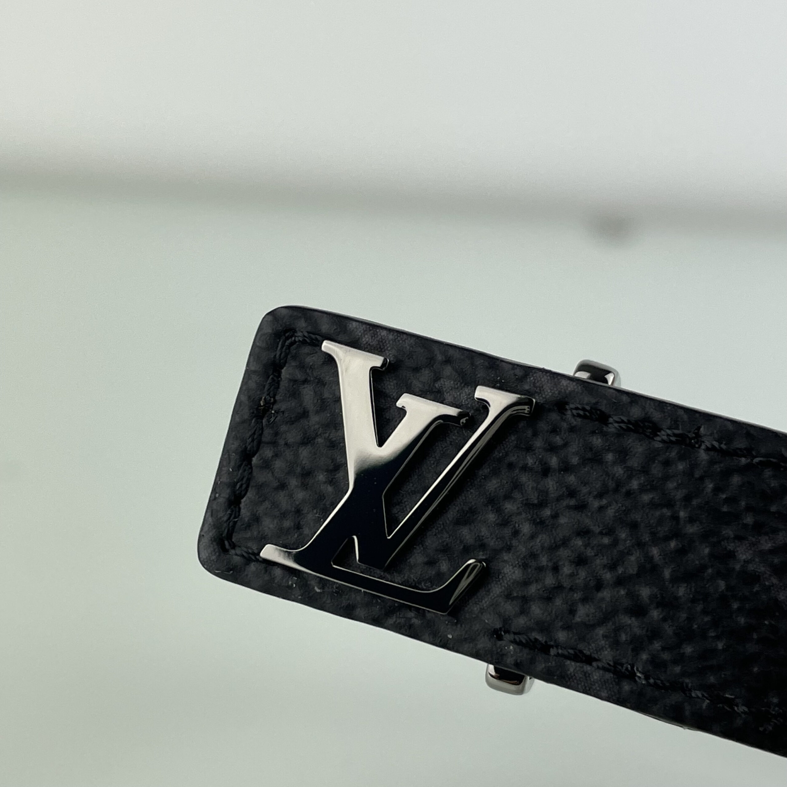 LOUIS VUITTON LV Iconic Bracelet - DYGLOUIS