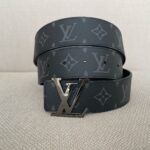 LOUIS VUITTON Ceinture LV Initiales 40 mm Réversible