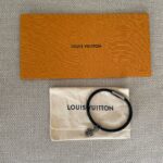 LOUIS VUITTON Bracelet Hang It