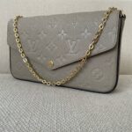 LOUIS VUITTON Pochette Félicie