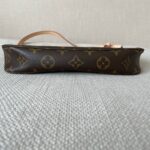 LOUIS VUITTON Pochette Accessoires NM