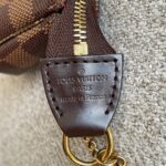 LOUIS VUITTON Pochette Accessoires Mini