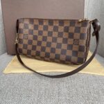 LOUIS VUITTON Pochette Accessoires NM